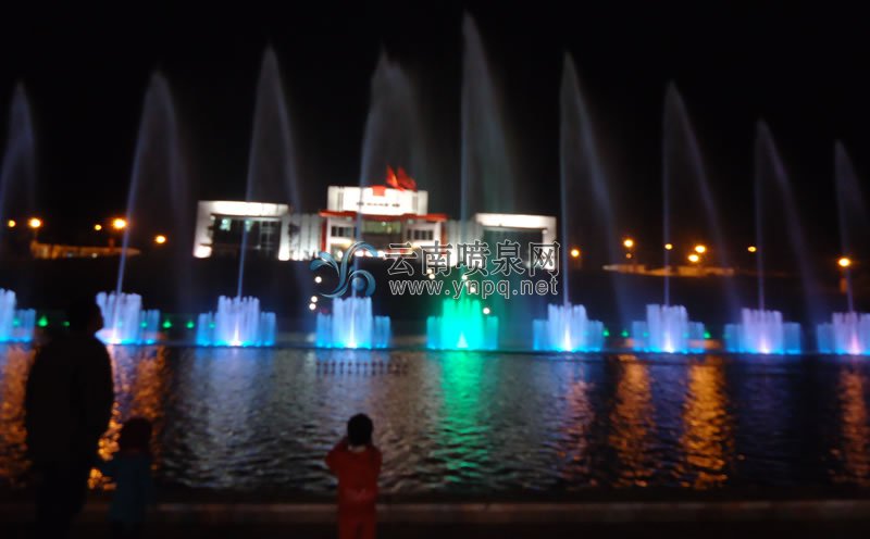 大型喷泉设计-越南老街省委办公楼大型喷泉